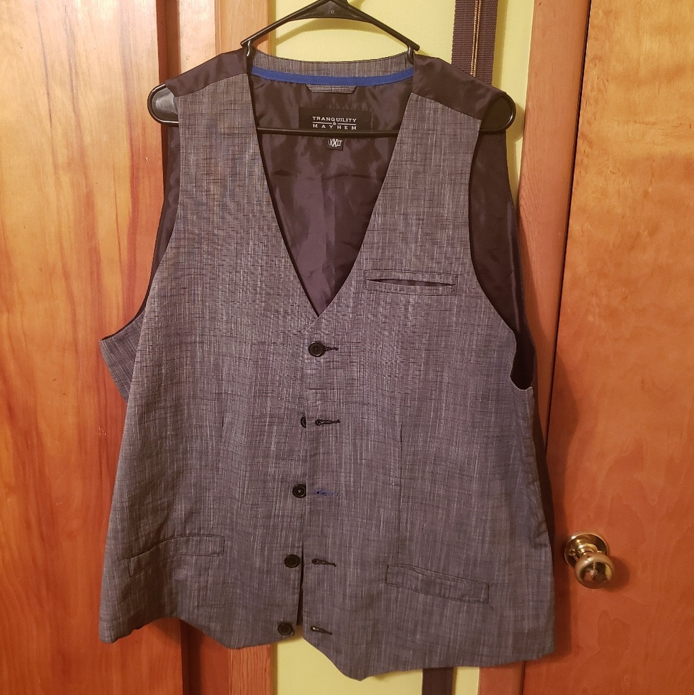 Button up vest